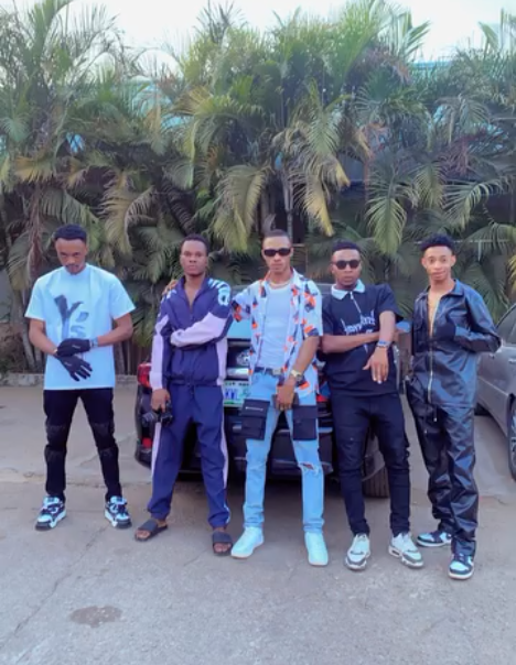 Raajuu: The Afrobeat Maestro Who's Here to Disrupt Your Playlist – And the World! 4 Raajuu